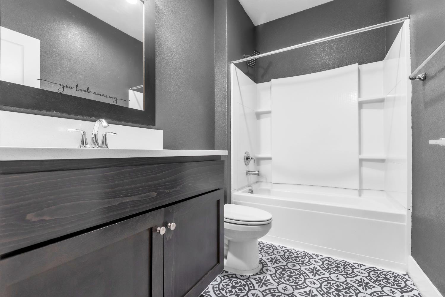 4455 Silver Ivy Street