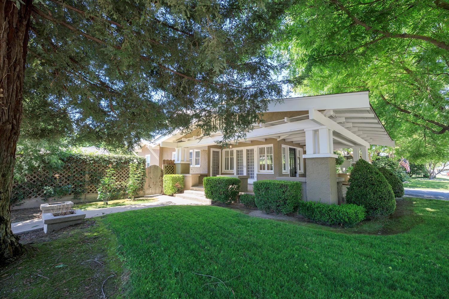 306 California Avenue