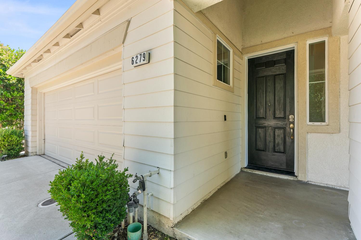 6279 Pine Meadow Circle