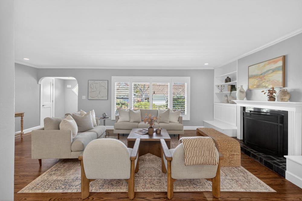 915 Coronado Boulevard