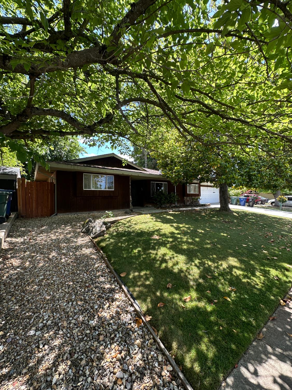 6130 Winding Way