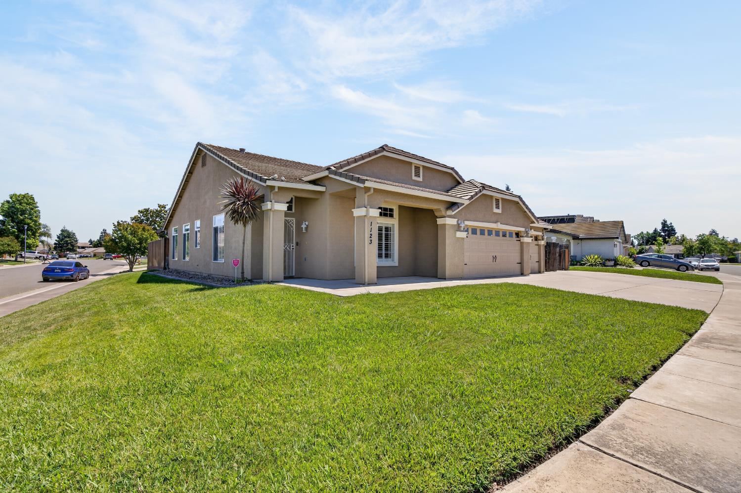 1123 Thornbridge Drive