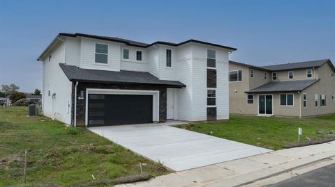 918 Robin Court Oakdale CA 95361