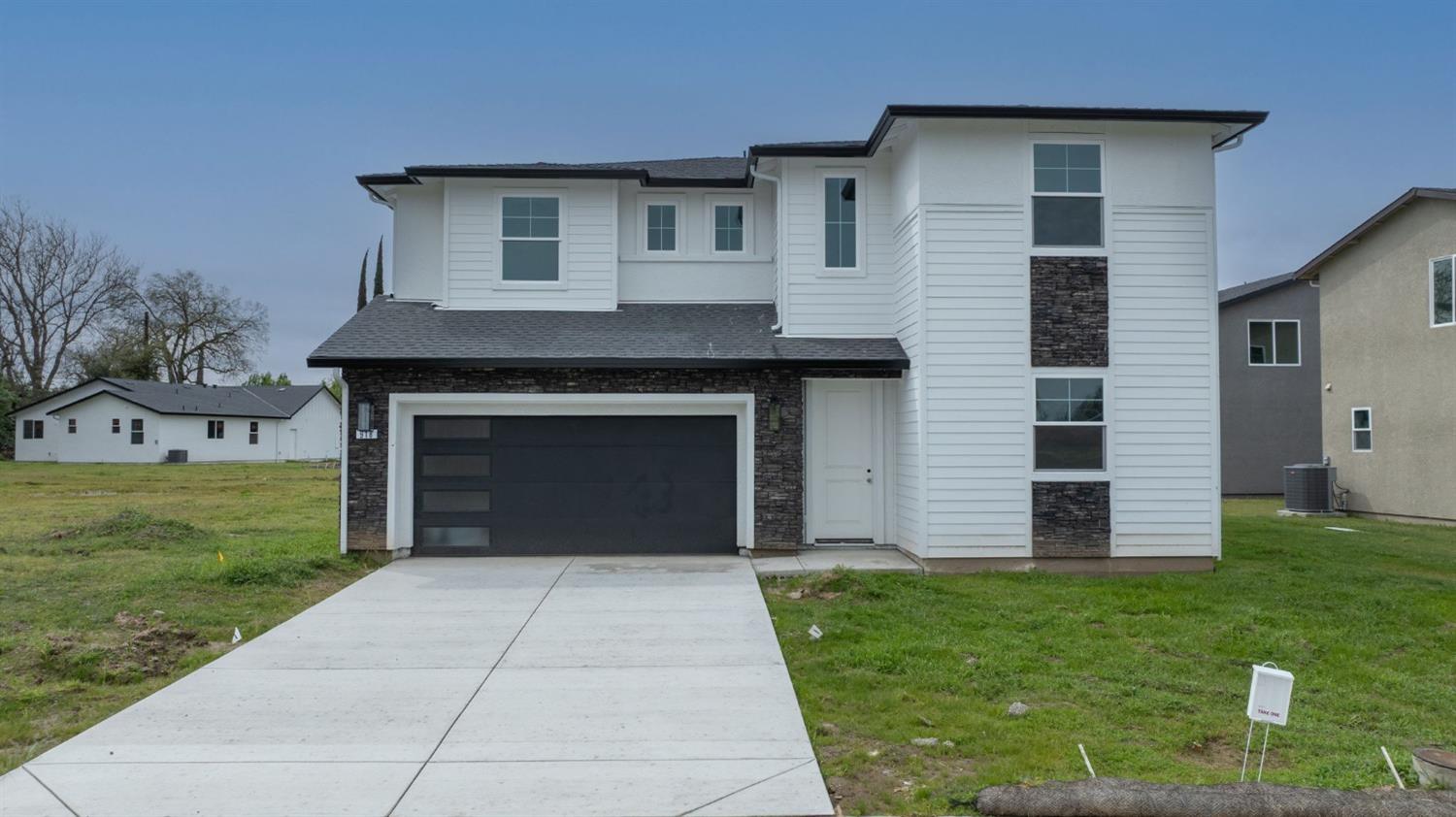 918 Robin Court