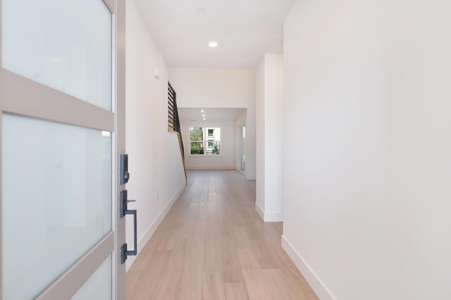 8464 Sun View Circle
