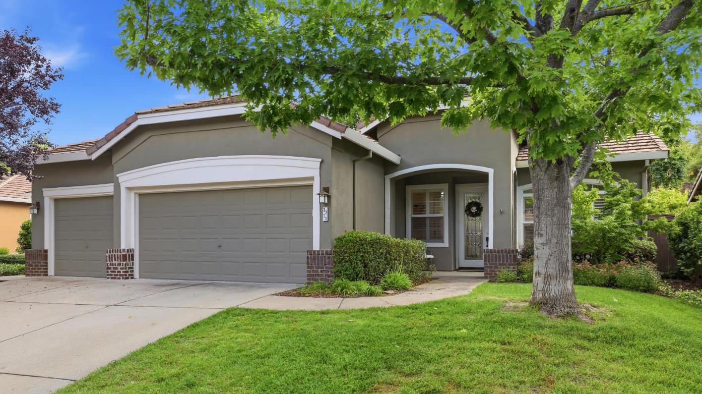 3271 Stonehurst Drive