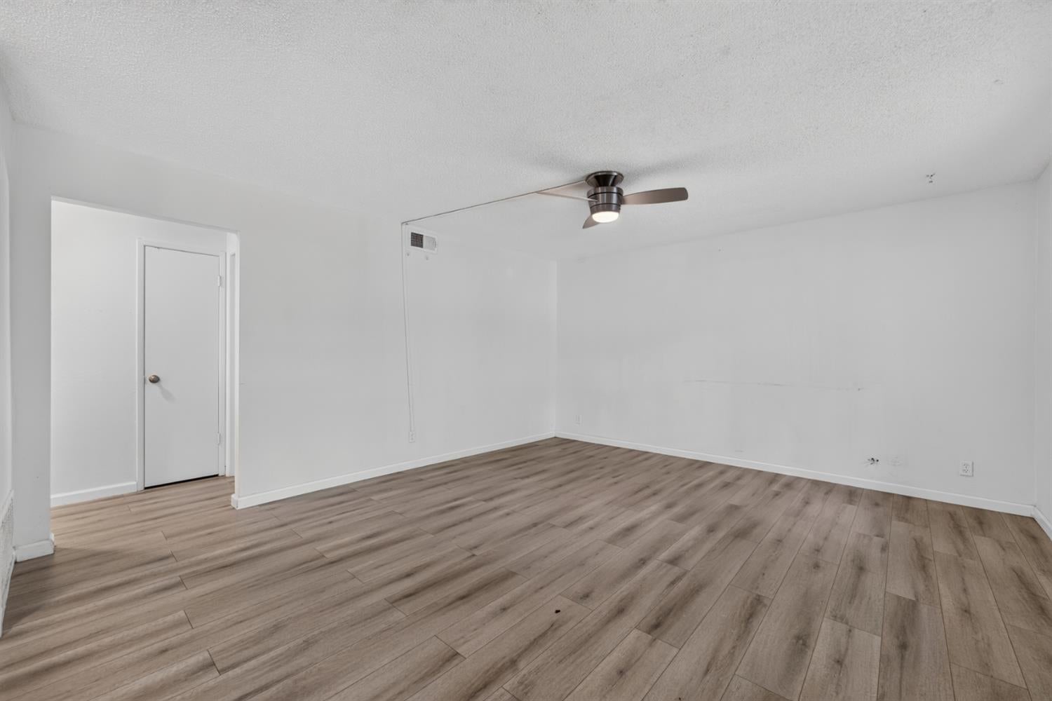 2032 Benita Drive 1