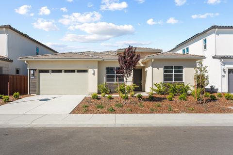 4016 Copperwood Way Folsom CA 95630