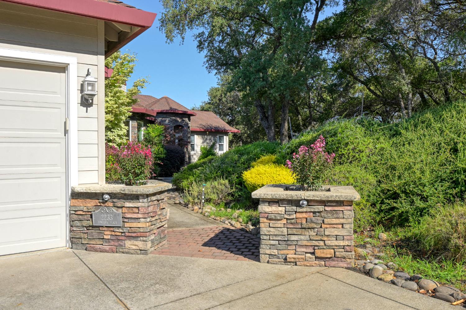 2233 Toscana Place