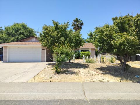 4729 Moorpark Way Sacramento CA 95842