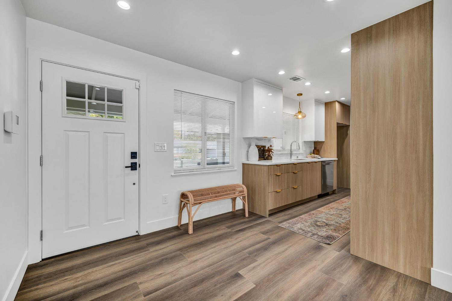 1220 Lucio Lane