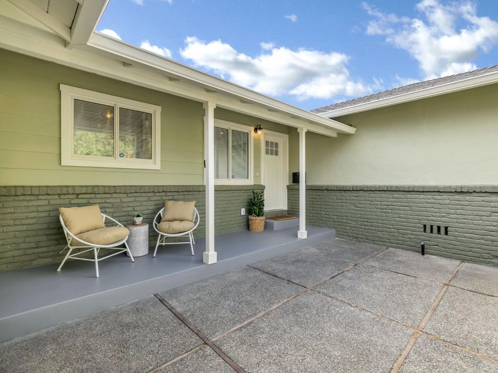 Photo of 1220 Lucio Lane, Sacramento, CA 95822 (MLS # 225136986)