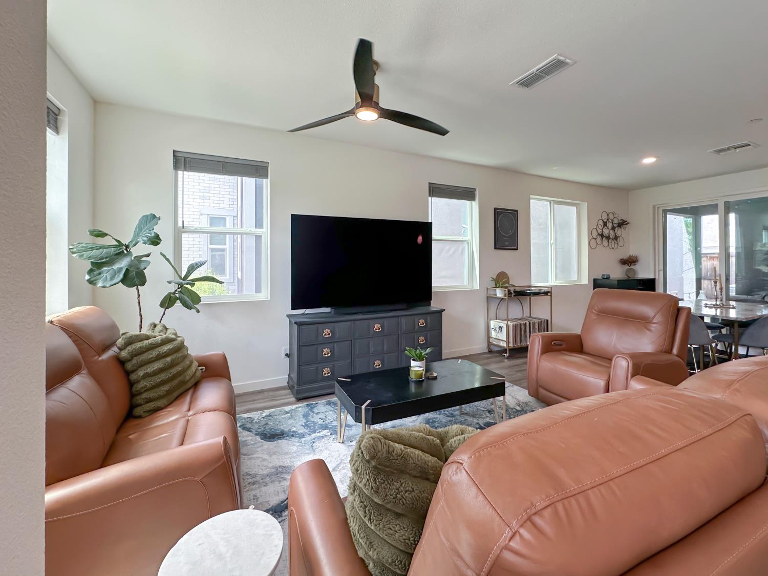 2975 Grassy Bank Avenue