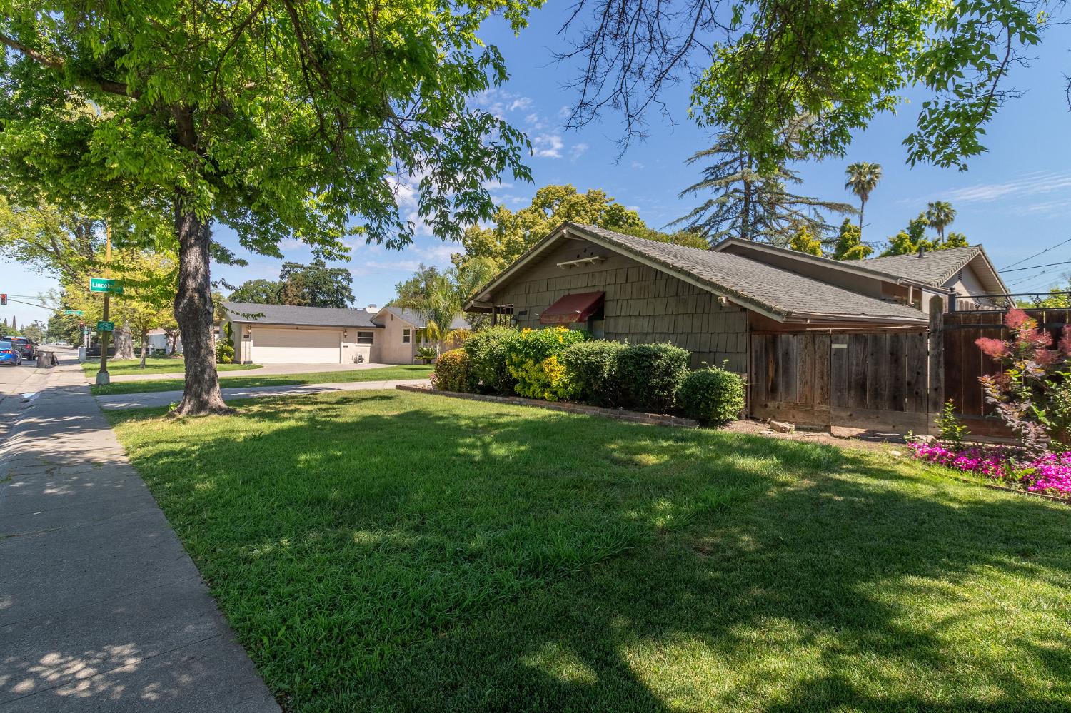 6960 N Pershing Avenue