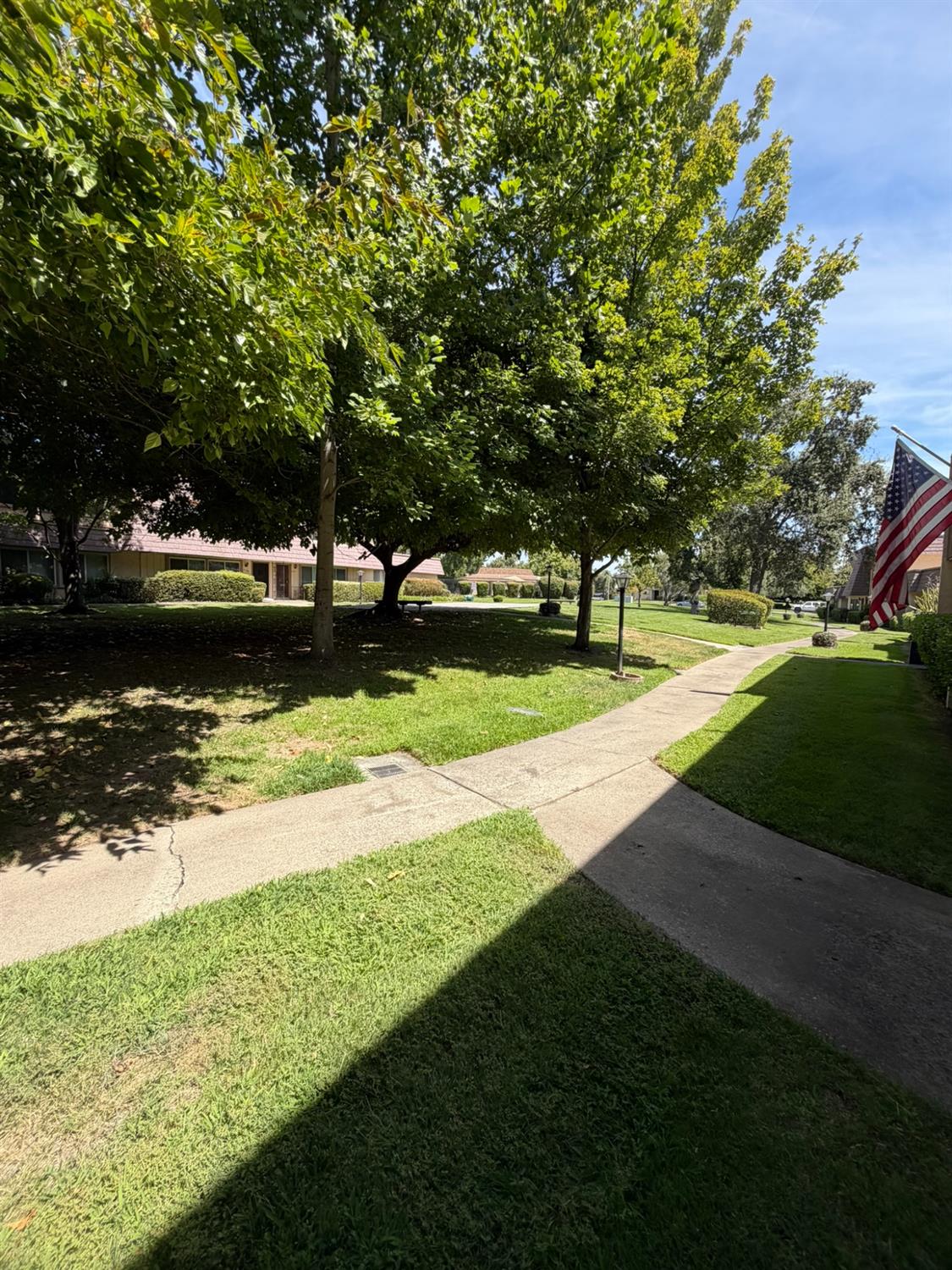 6131 Via Casitas