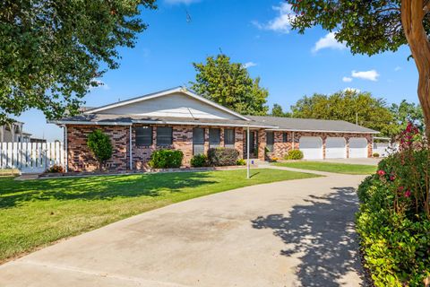 10680 Cleveland Avenue Oakdale CA 95361