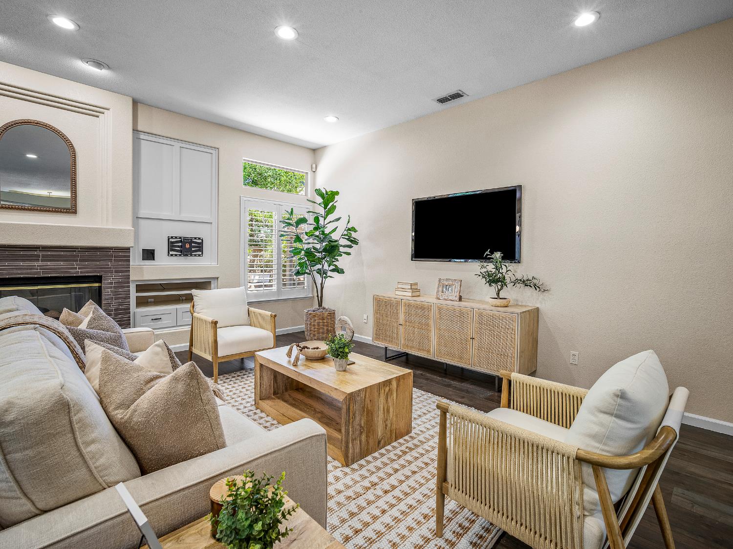 1118 Buckbrush Drive