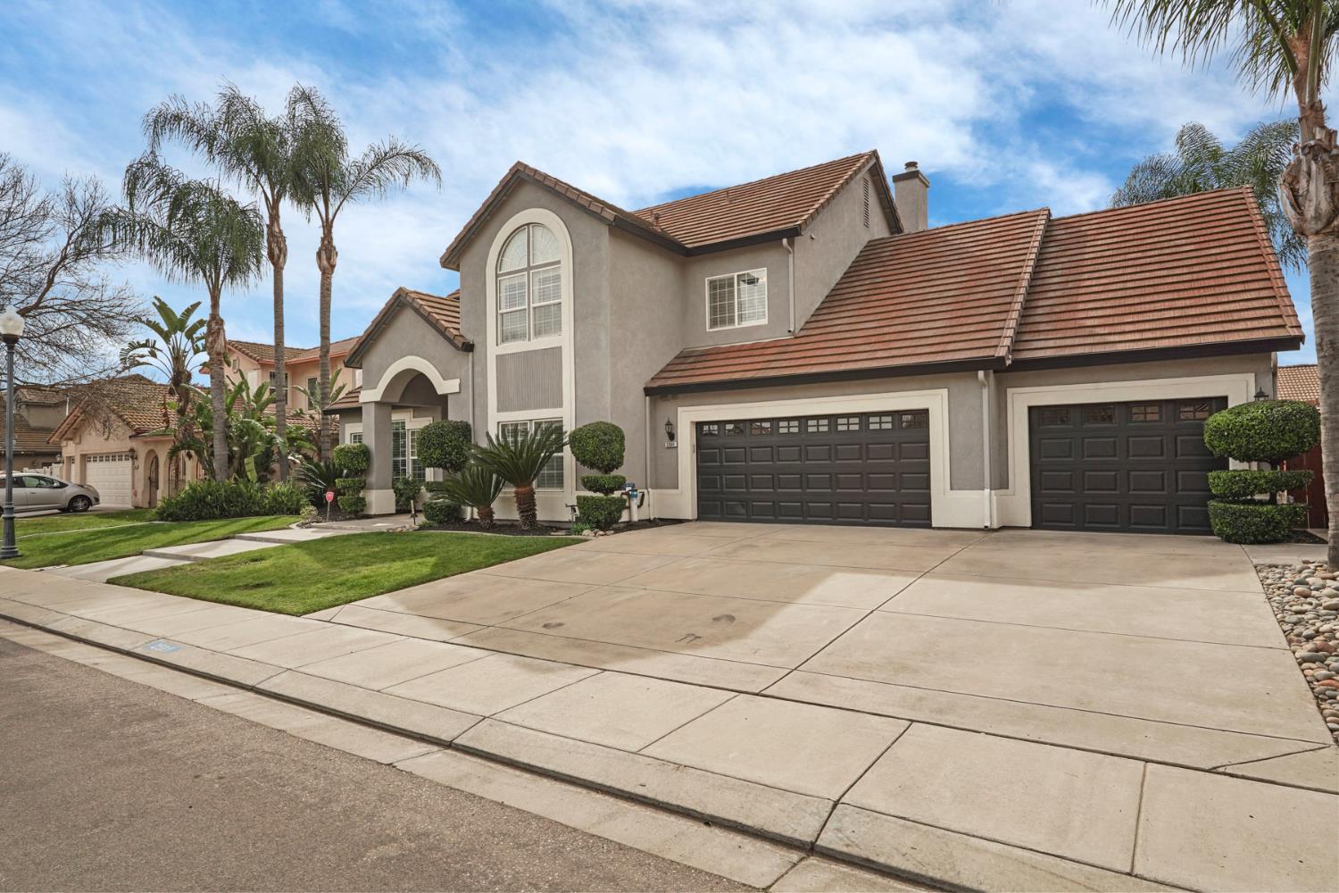 2501 Leonatus Avenue