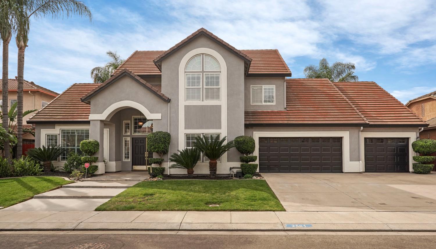 2501 Leonatus Avenue