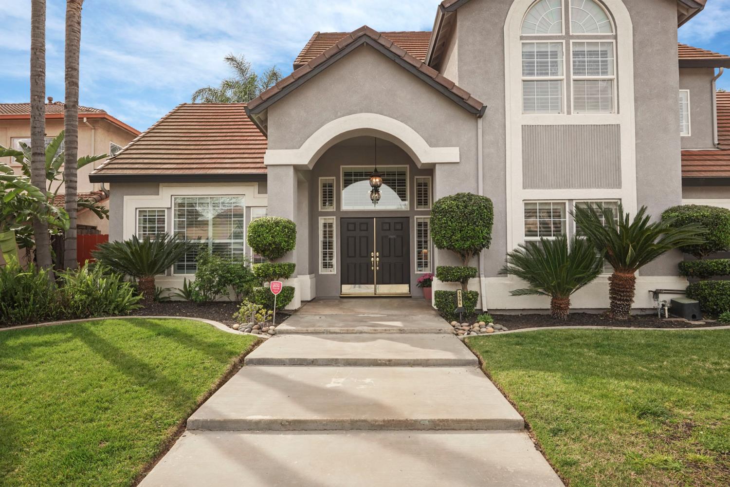 2501 Leonatus Avenue