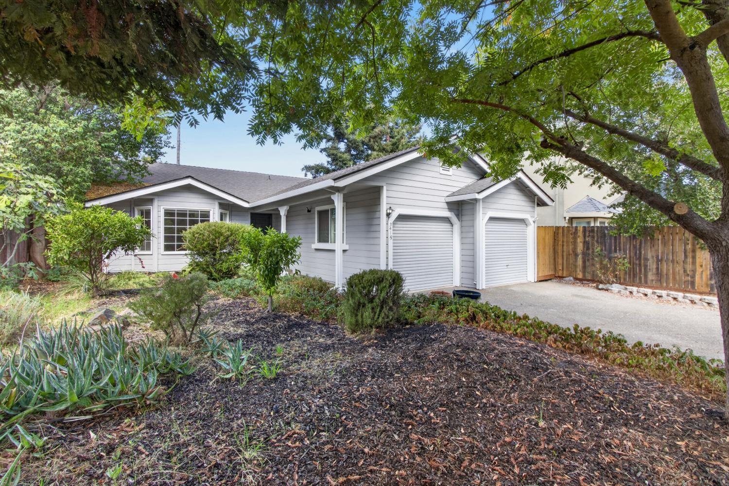 3415 Hunter Lane