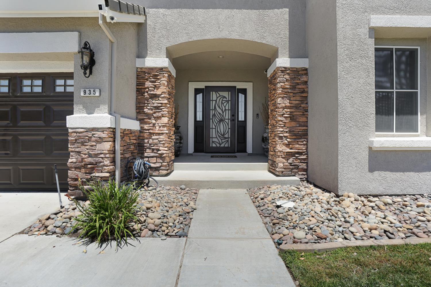 935 Shortland Circle