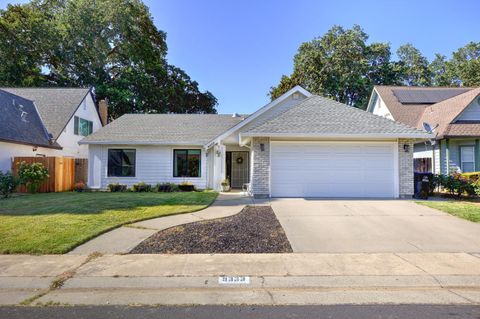 9333 Newington Elk Grove CA 95758