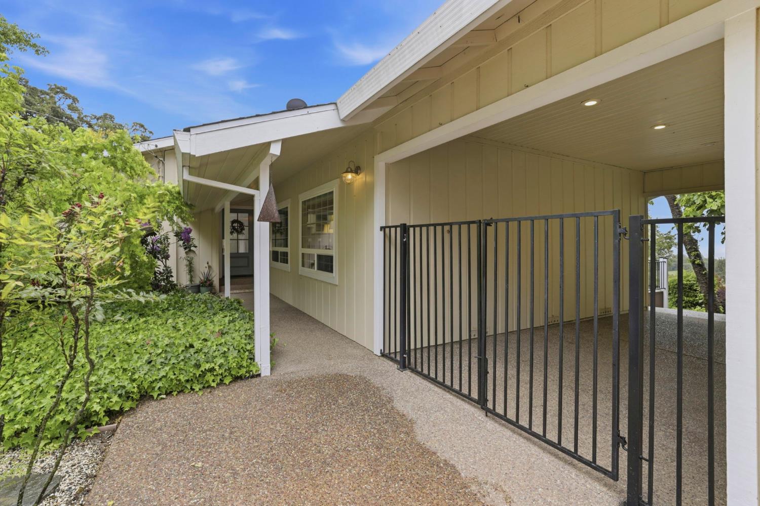 5222 Westridge Avenue