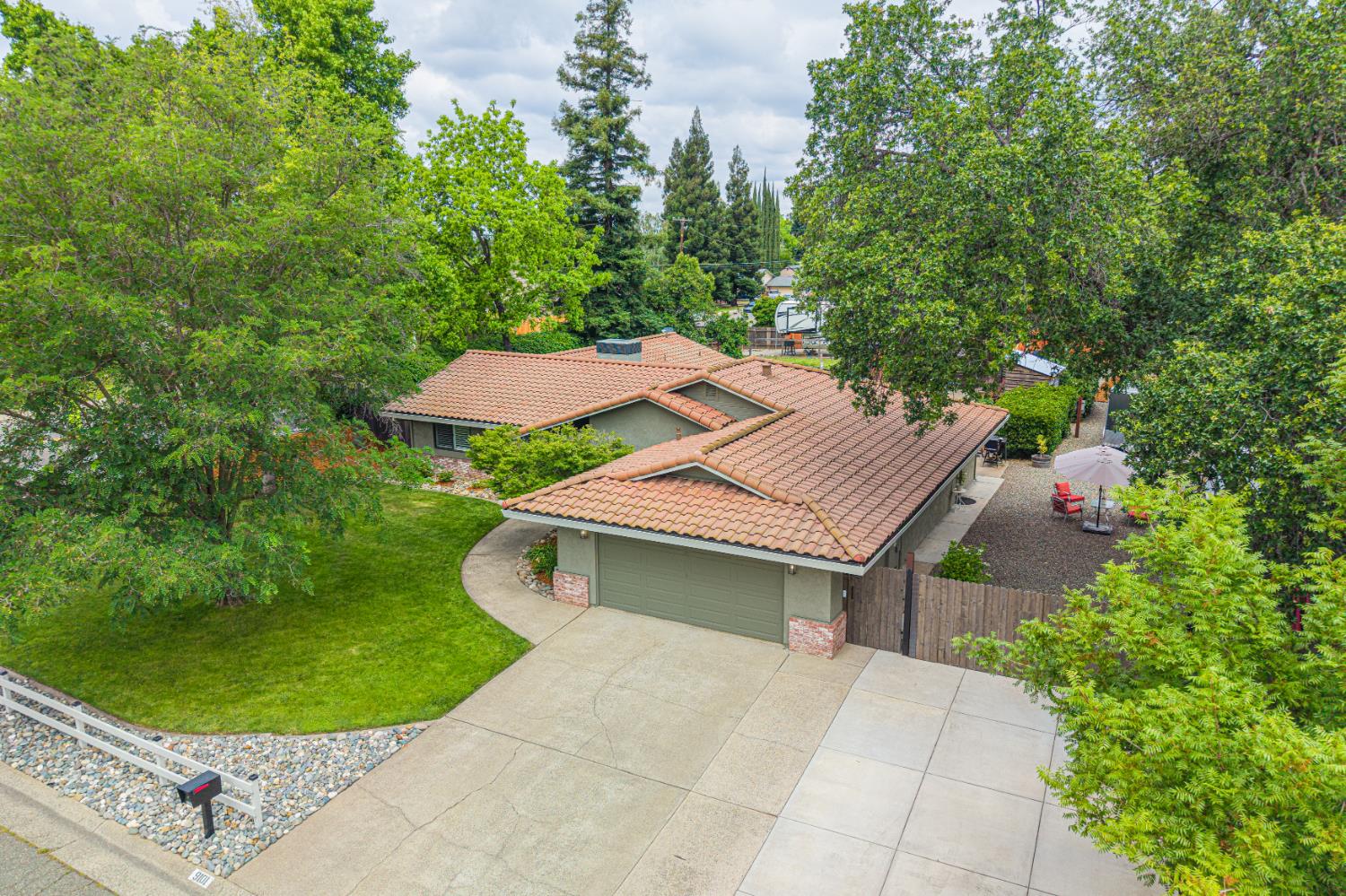 9101 Orangevale Avenue