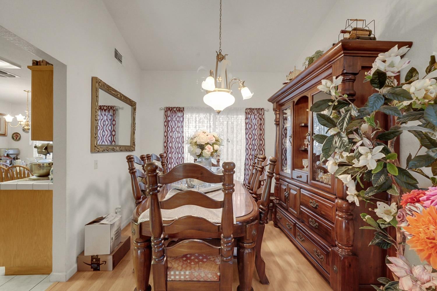 9143 Countryside Avenue - Photo 4