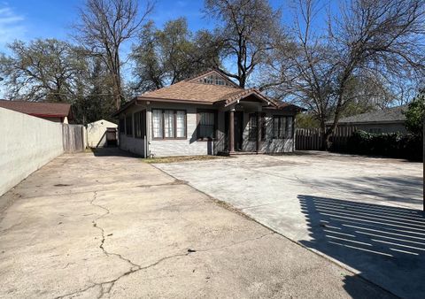 227 Walden Street Modesto CA 95354