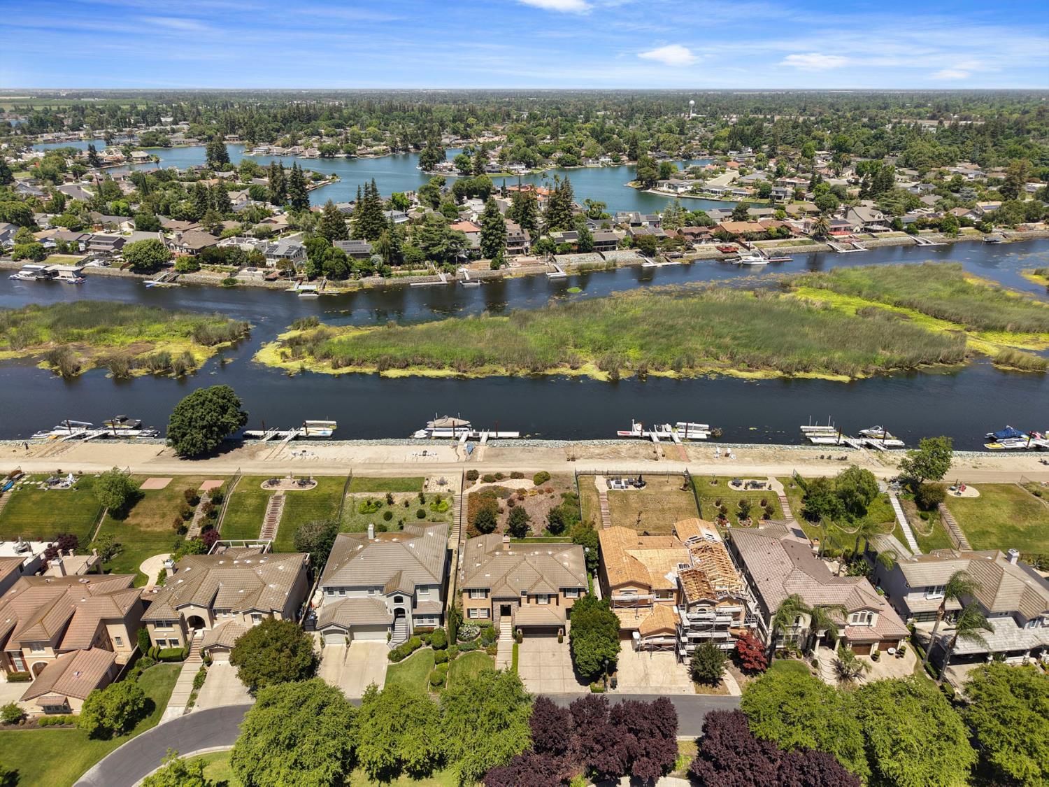 6153 Riverbank Circle