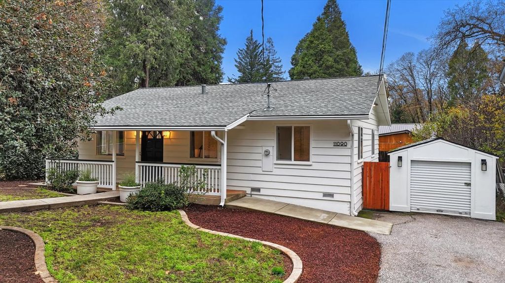 Photo of 11090 Brunswick Drive, Grass Valley, CA 95945 (MLS # 225146625)