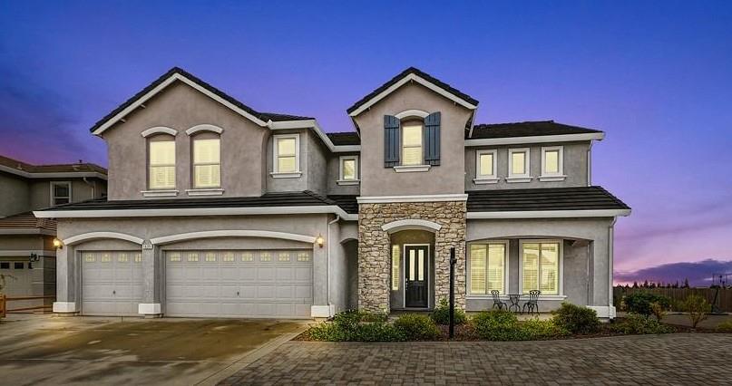 1639 Redmond Drive