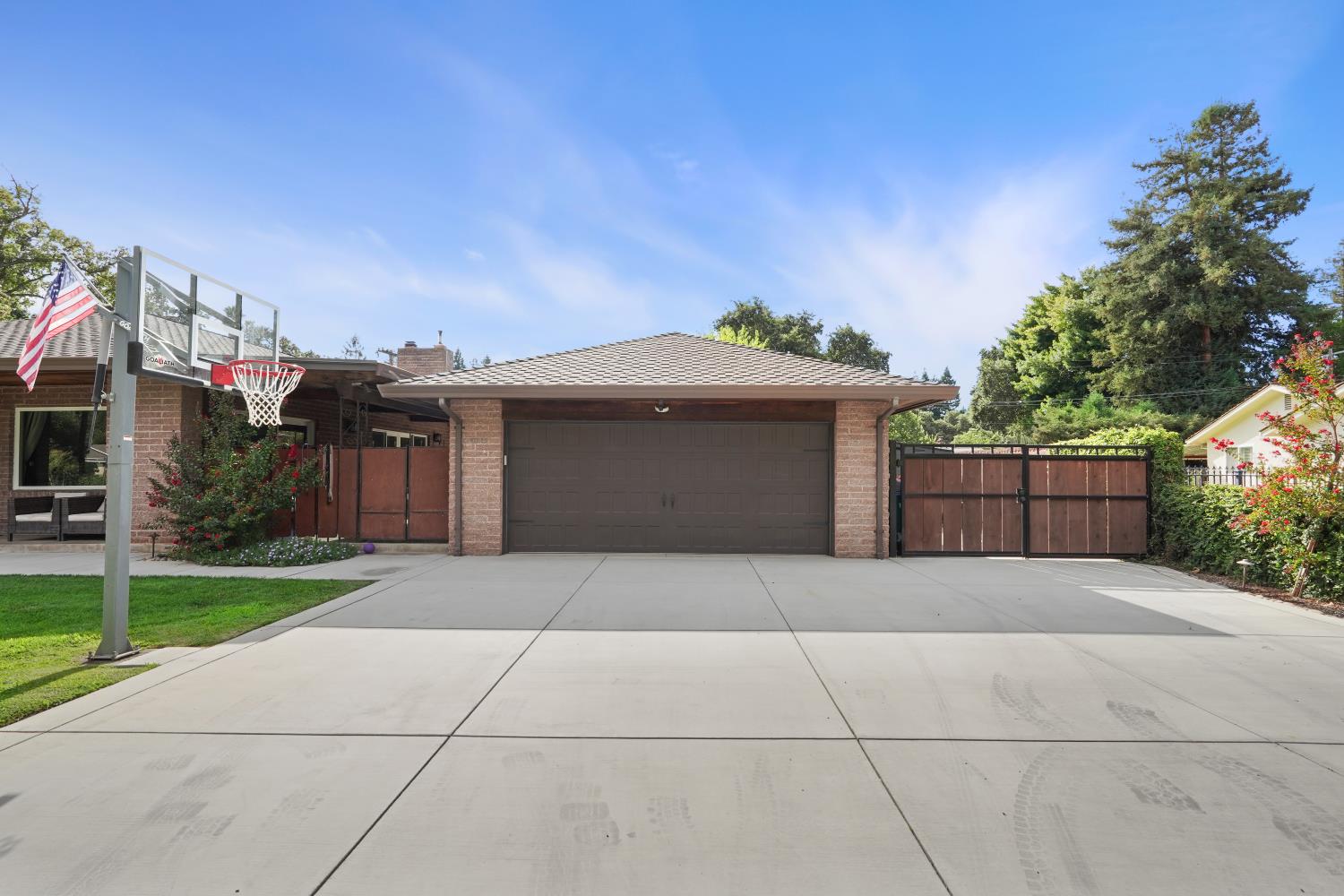 5139 Hildreth Lane