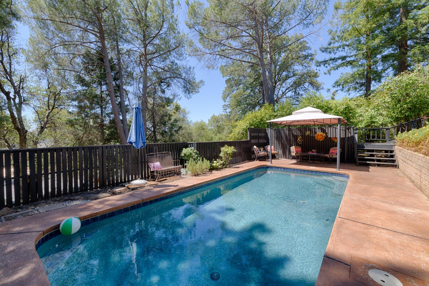 23126 Sequoia Court