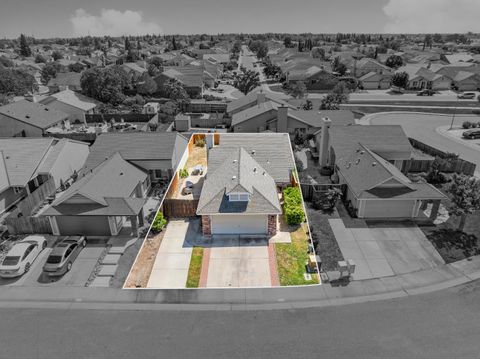 MLS: 225050200