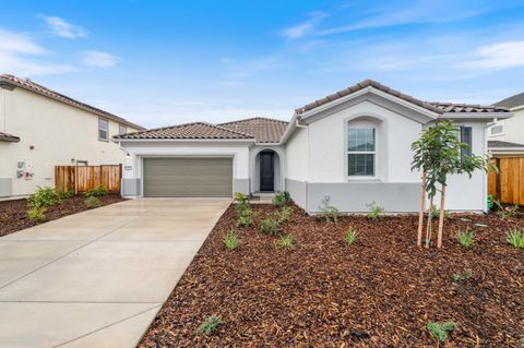 8462 Kissa Circle Elk Grove CA 95757
