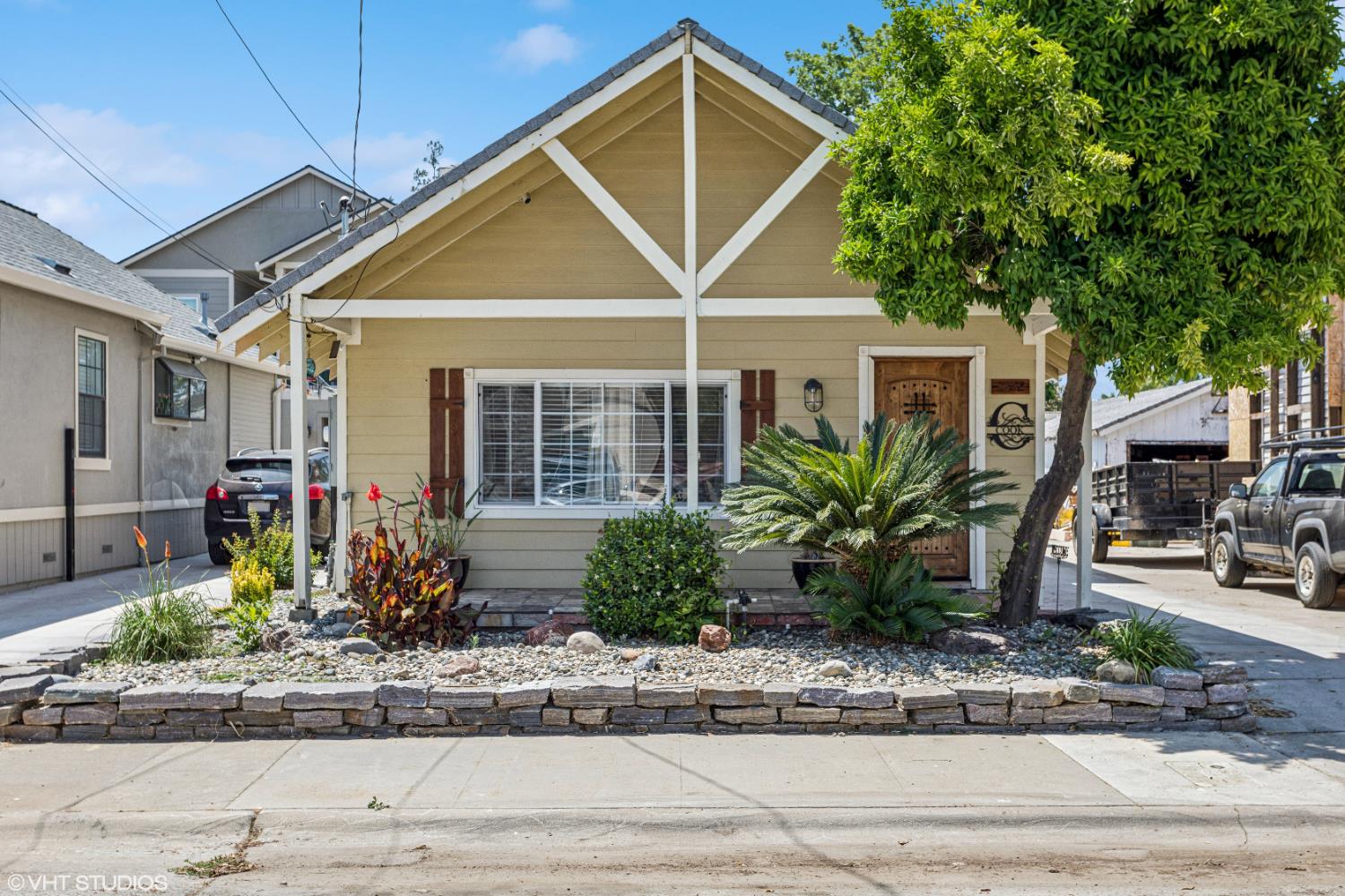 1572 53rd Street