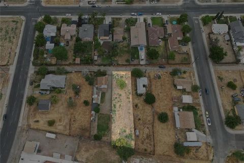 0 207 Ballpark Aly Hanford CA 93230