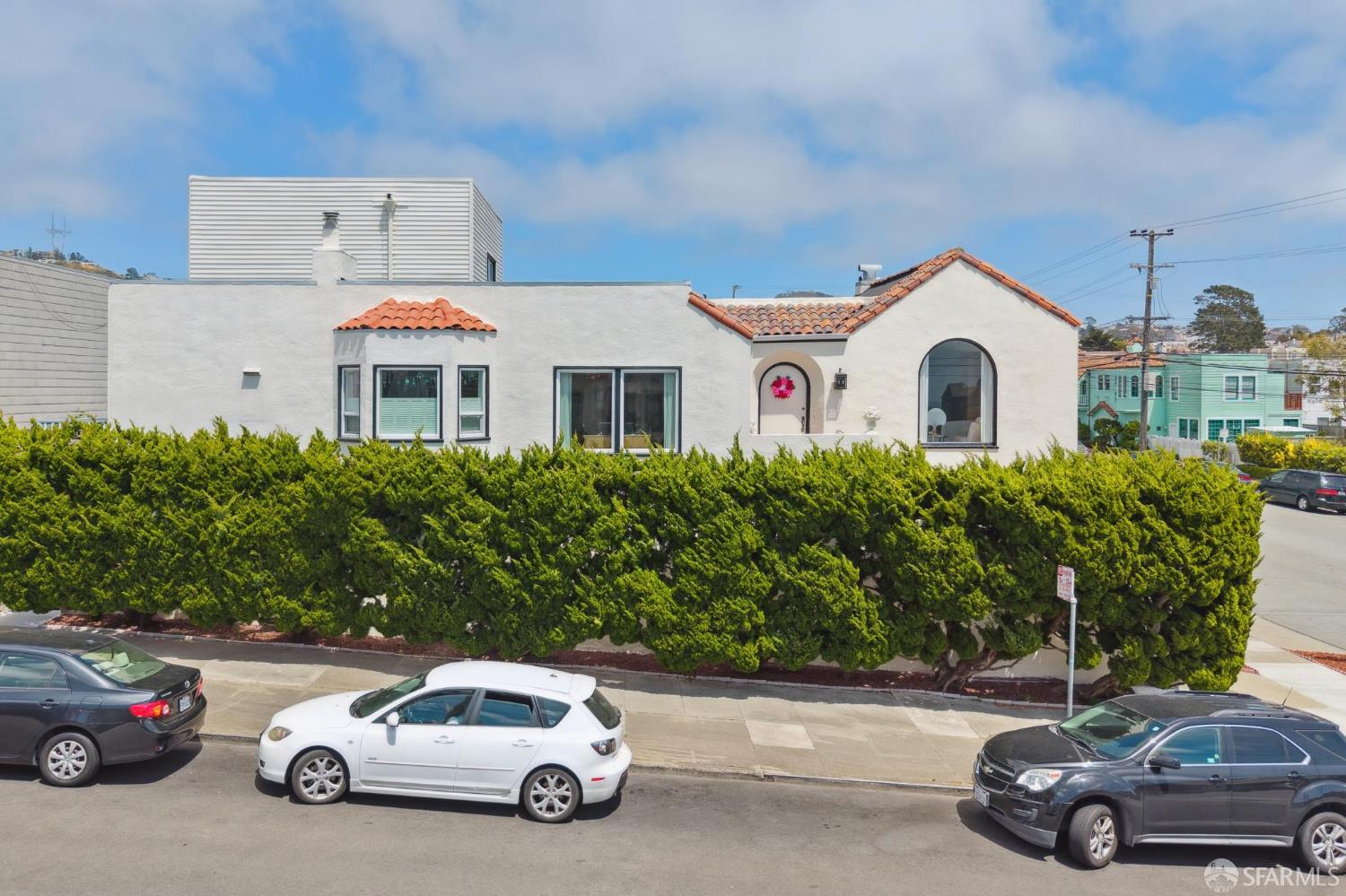 2150 Ulloa Street