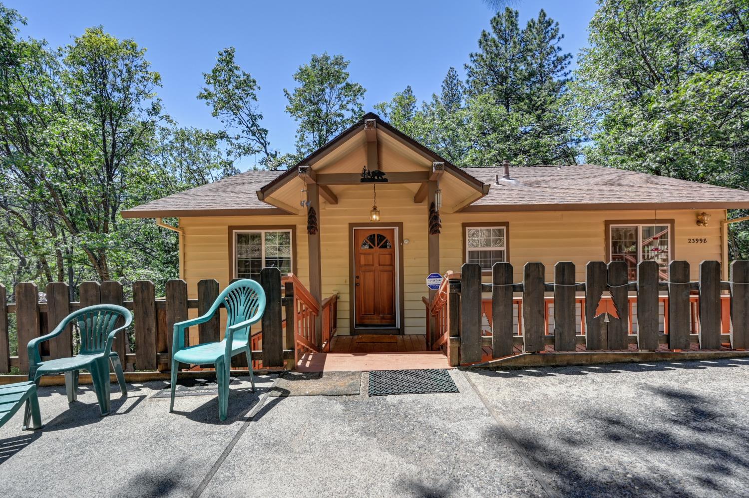 23998 Stable Road