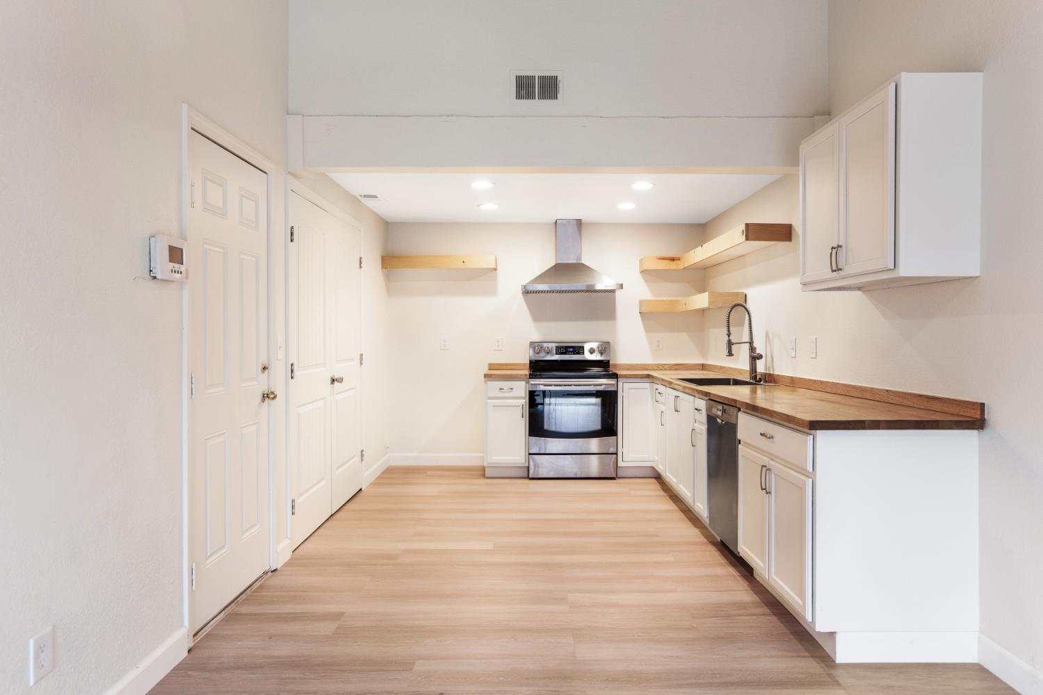 8355 Deville Oaks Way