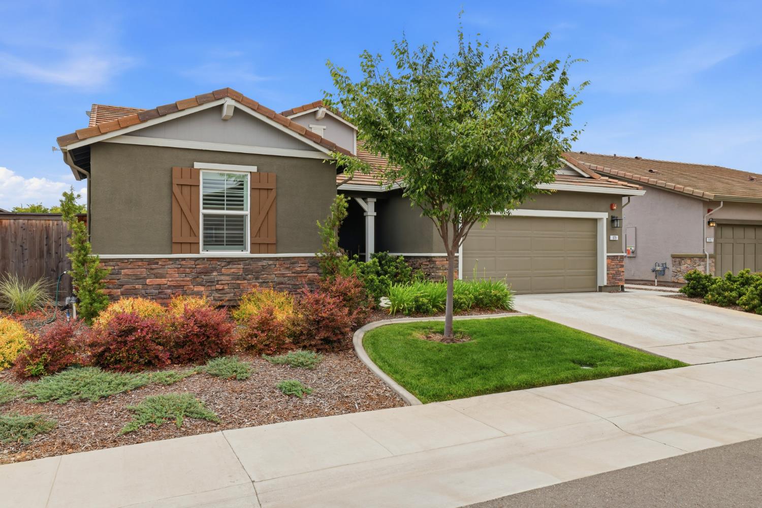 979 Carson River Drive