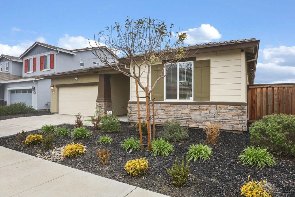 Photo of 10024 Baltisan Lane, Stockton, CA 95219 (MLS # 226006200)