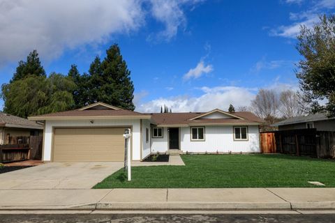 2701 Marlee Drive Turlock CA 95380