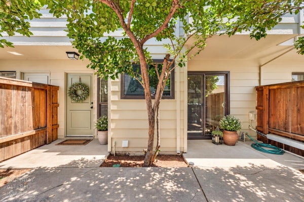 750 LINCOLN RD APT 31, YUBA CITY, CA 95991 - Image a1bd3ffe26f0653ddf64b7fd94b74fdf/481936491