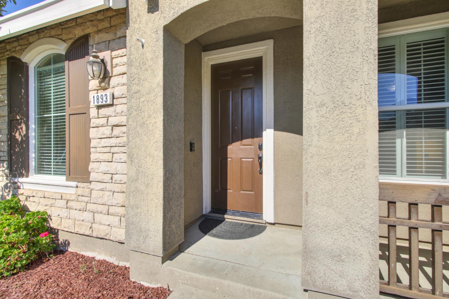 1893 Acari Avenue