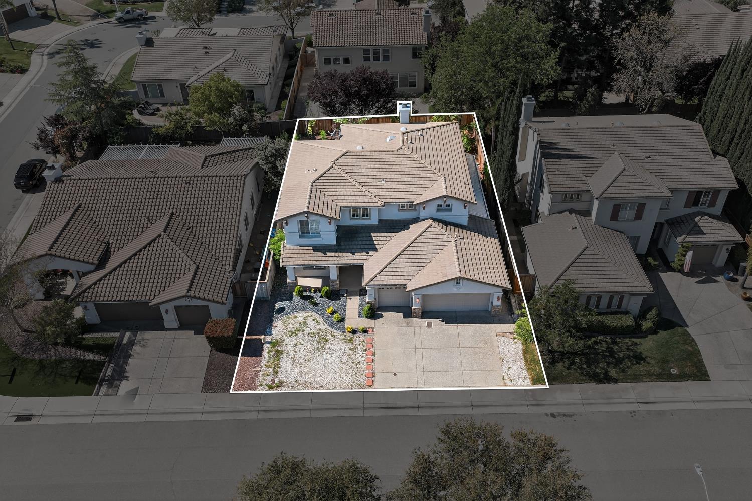 1820 Heather Garden Lane