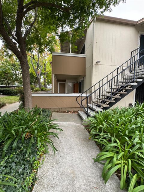 2372 Balme Dr San Jose CA 95122